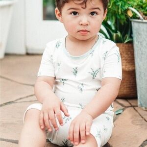 KYTE Baby Toddler Short Sleeve Pajama Eucalyptus 5T New With‎ Tags